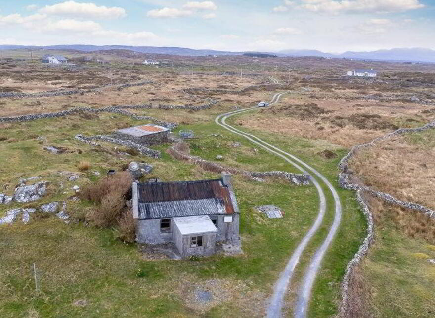 Keerhaun South, Dunloughan Road, Ballyconneely, H71WN50