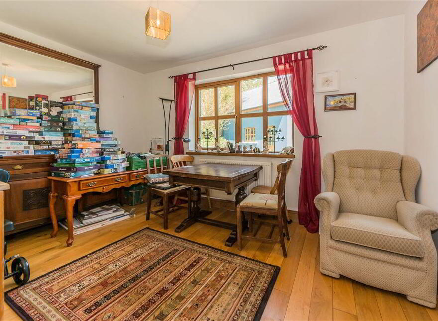 Norfolk House, Gurranes West Cork, North, Drimoleague, P47PY58