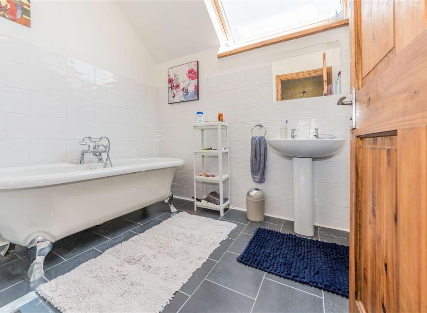 Norfolk House, Gurranes West Cork, North, Drimoleague, P47PY58