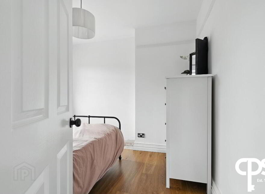 12 Willesden Park, Belfast, BT9 5GX