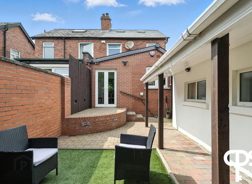 12 Willesden Park, Belfast, BT9 5GX