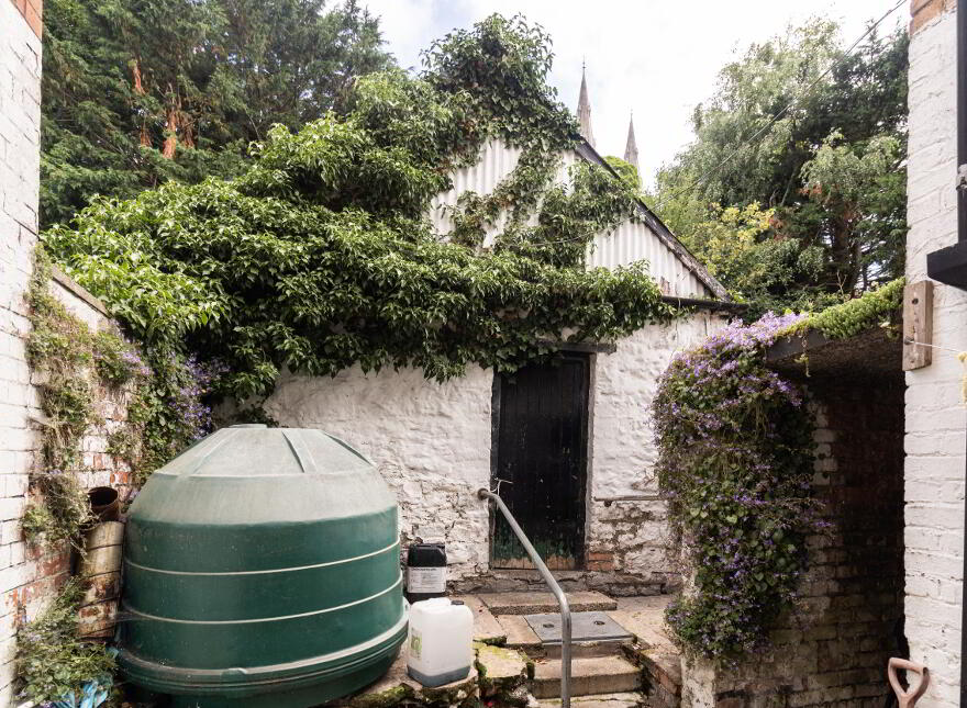 4 Cathedral Villas, Armagh, BT61 7QX
