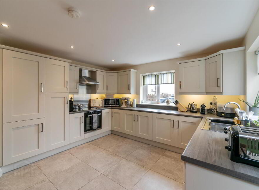 21 Weavers Way, Ballynahinch, BT24 8ZA
