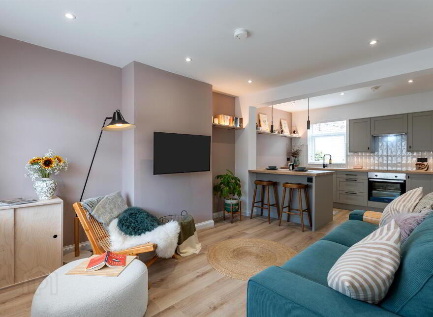 74 Woodcot Avenue, Belfast, BT5 5JB