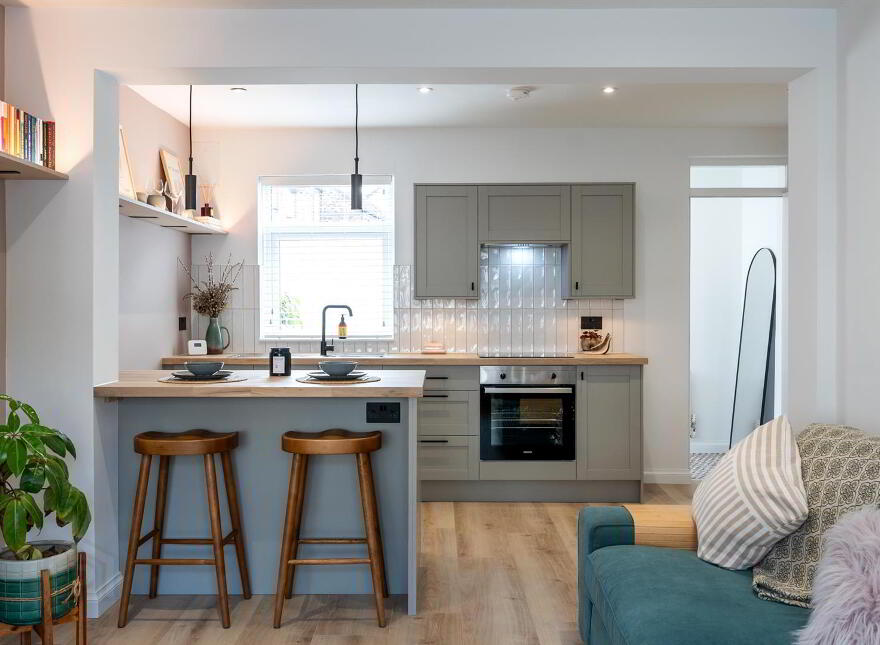 74 Woodcot Avenue, Belfast, BT5 5JB