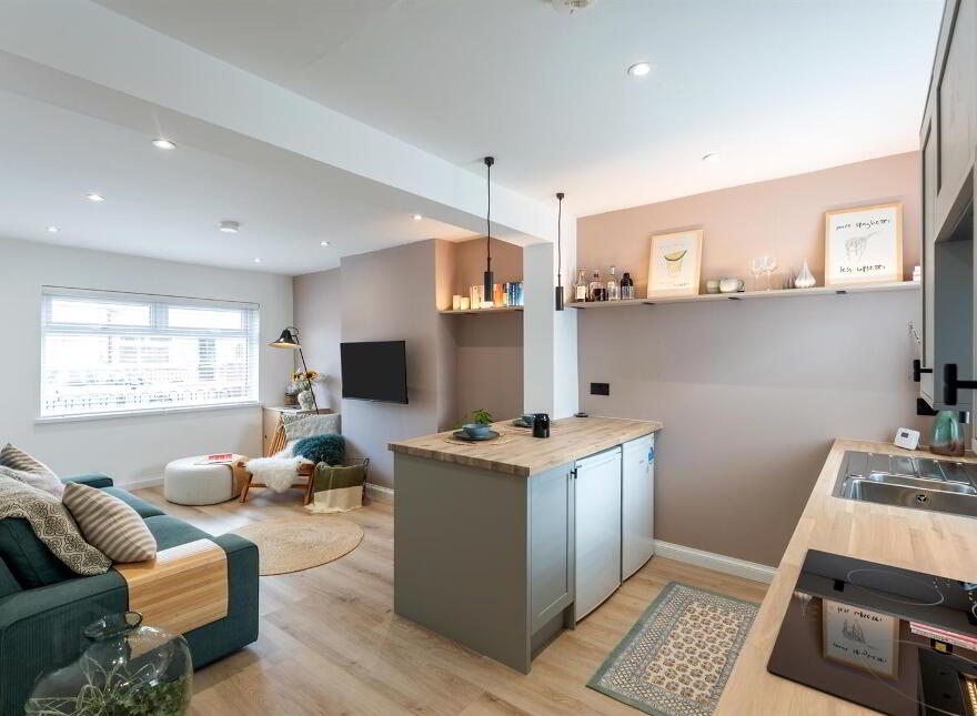 74 Woodcot Avenue, Belfast, BT5 5JB