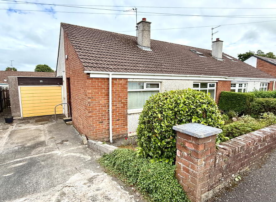 95 Knockwellan Park, Waterside, Derry, BT47 2JE photo