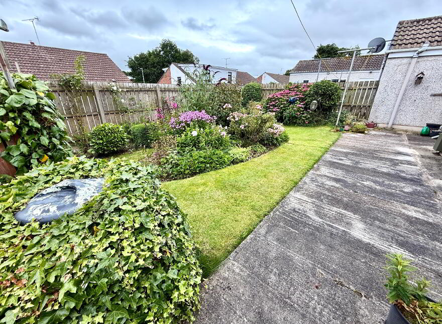 95 Knockwellan Park, Waterside, Derry, BT47 2JE