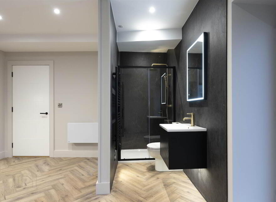 Apt 3, 37 West, Princess Street, Portrush, BT56 8AX