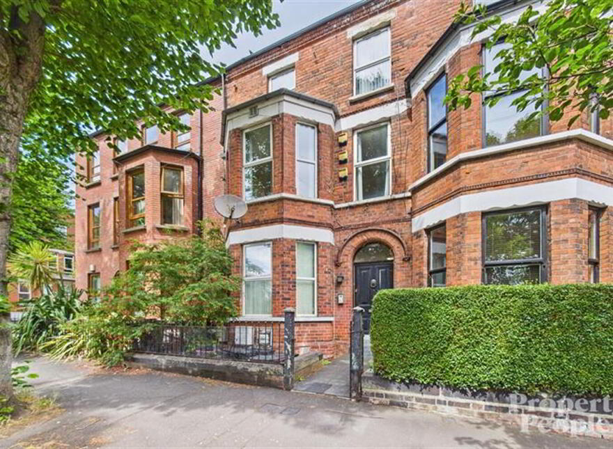 10b Glandore Avenue, Belfast, BT15 3FB photo