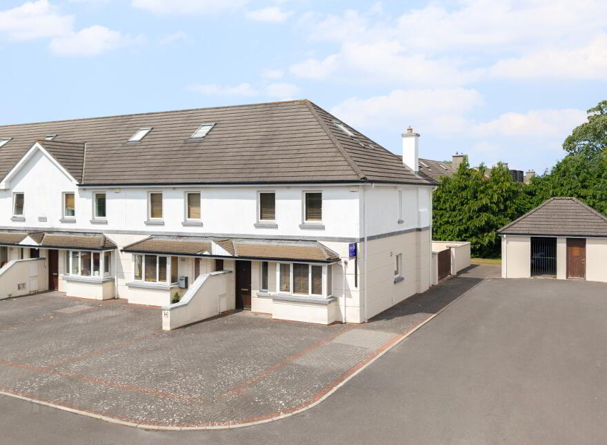 96 Larchfield Court, Kilkenny, R95N9Y7 photo