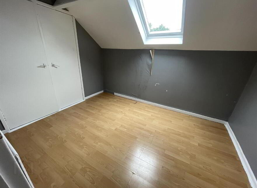 135 Donegall Avenue, Belfast, BT12 6LT