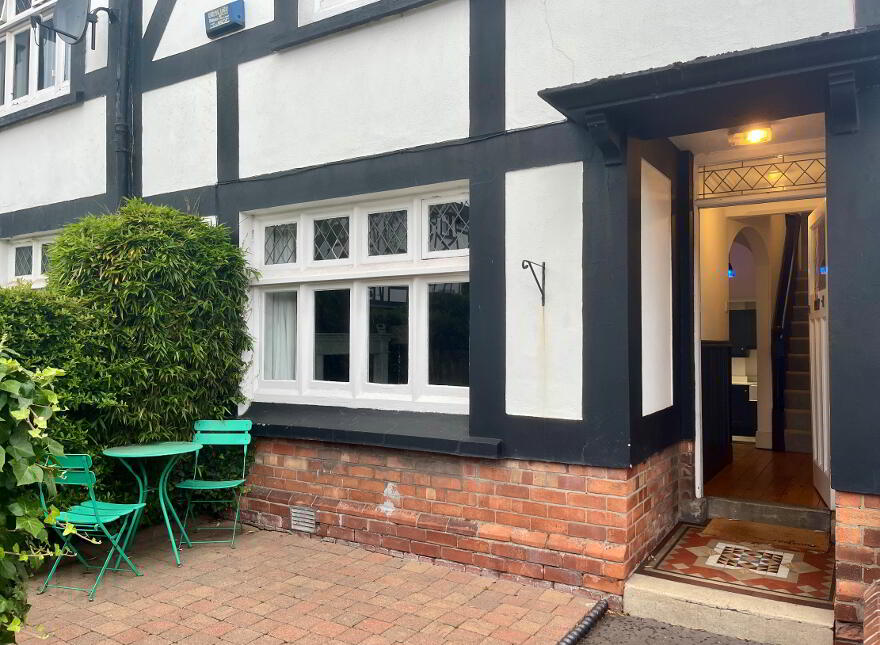 681 Lisburn Road, Belfast, BT9 7GU