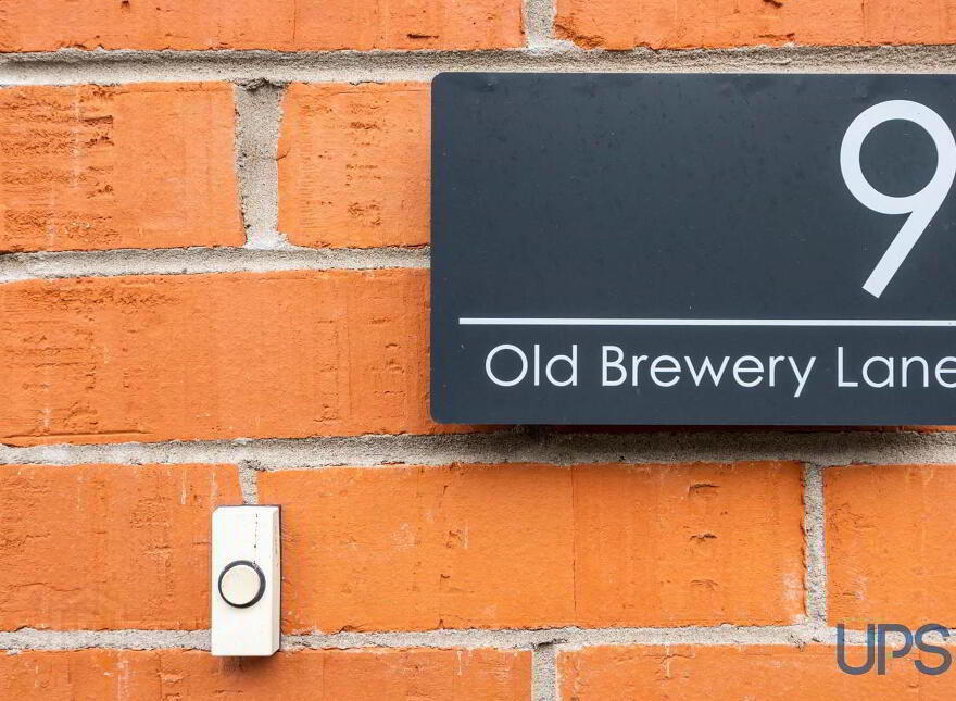 9 Old Brewery Lane, Glen Road, Belfast, BT11 8QZ