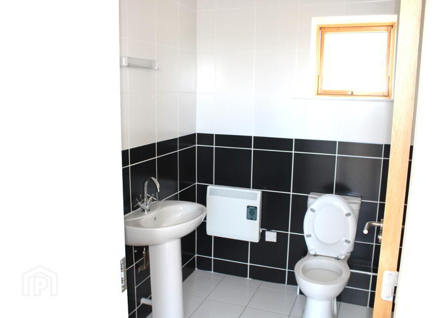 404  Riverdell, Centaur Street, R93HX03
