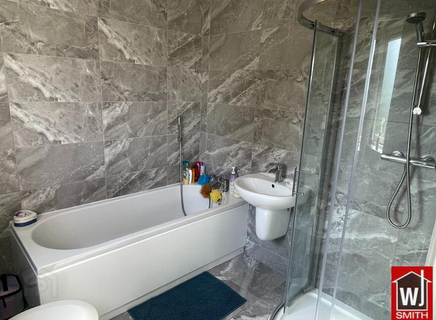 20 Riverview Manor, Castlederg, BT81 7EN