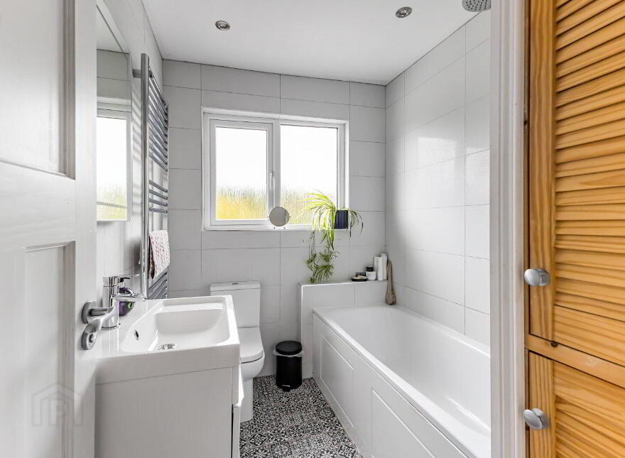 33 Galwally Avenue, Belfast, BT8 7AJ