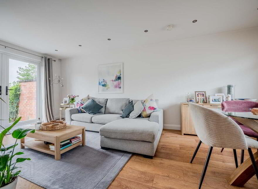 14 Carolhill Park, Belfast, BT4 2FF