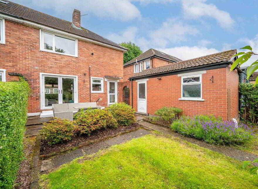 14 Carolhill Park, Belfast, BT4 2FF
