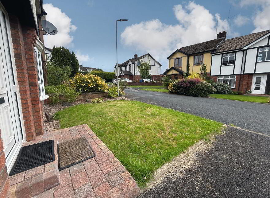 9 Tudor Grove, Omagh, BT78 1HJ
