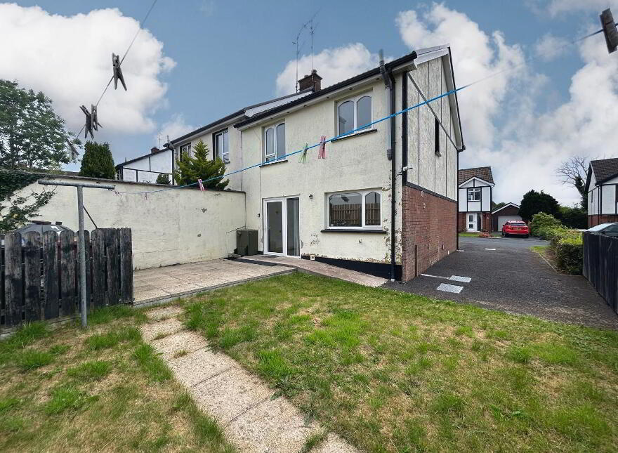 9 Tudor Grove, Omagh, BT78 1HJ