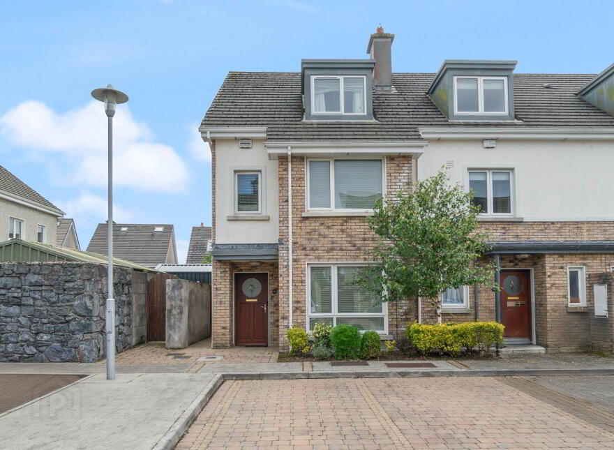 13 Reilean, Roscam, Galway City, H91E29P photo