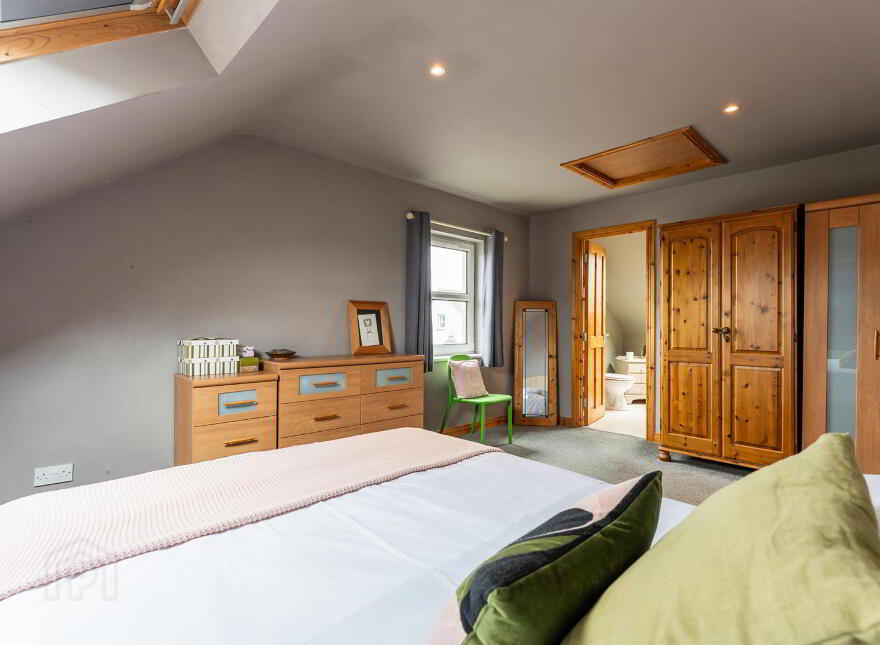 16 Castle Meadow Road, Cloughey, Newtownards, BT22 1GA