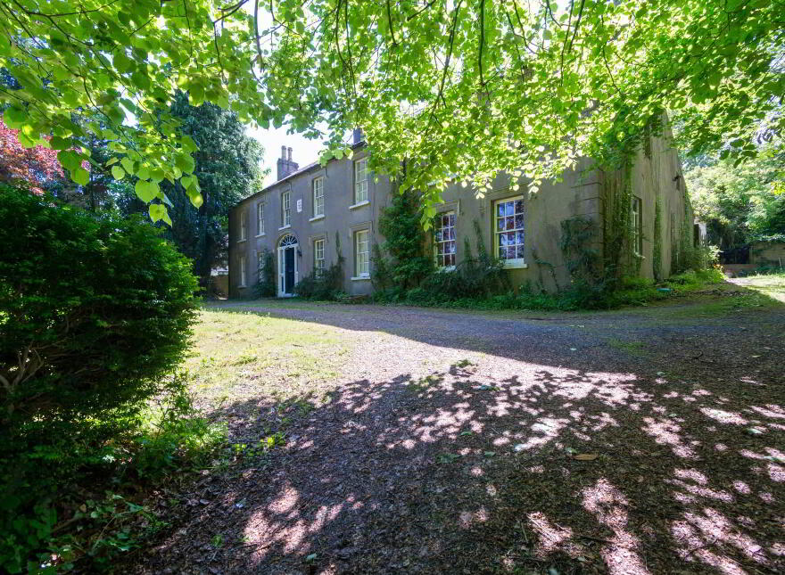 Milltown House, Derriaghy Road, Lisburn, BT28 3SQ