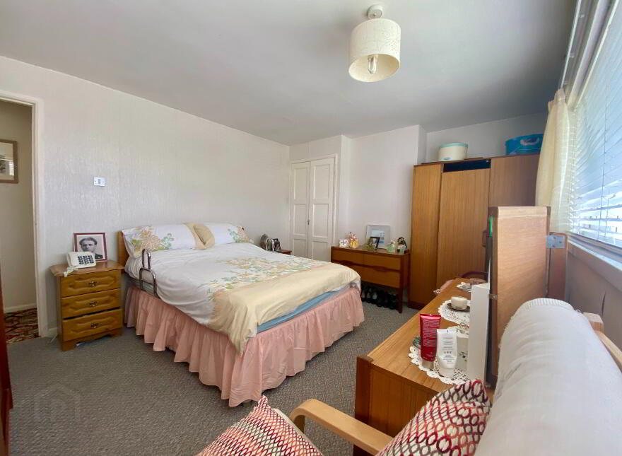 52 Victoria Road, Carrickfergus, BT38 7JJ