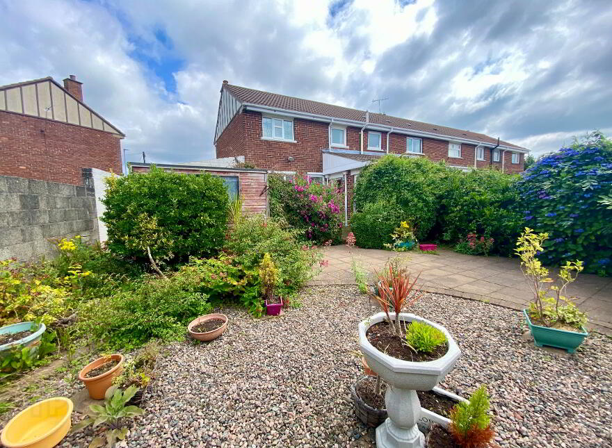 52 Victoria Road, Carrickfergus, BT38 7JJ