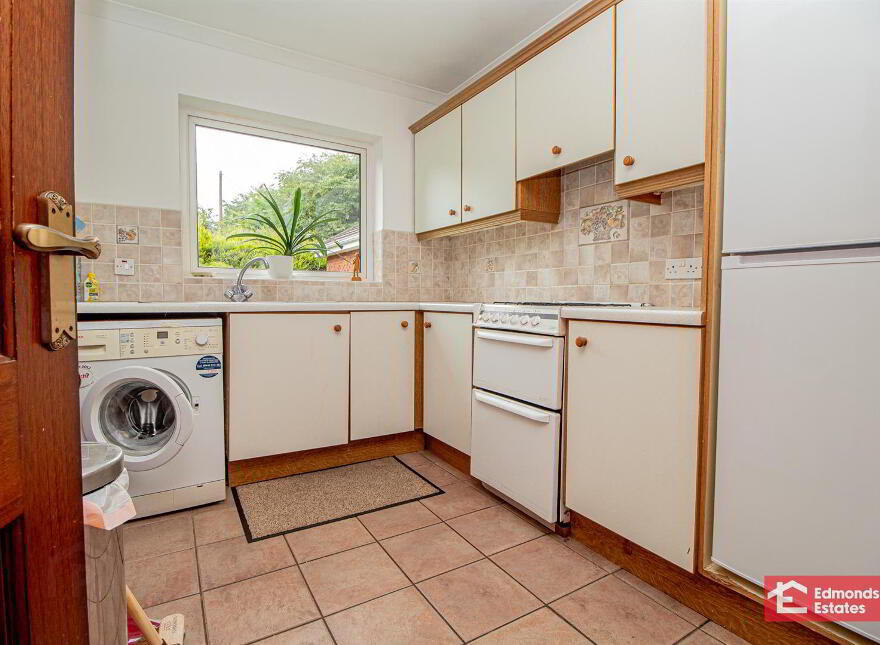 27 Dreen Road, Cullybackey, Ballymena, BT42 1EB