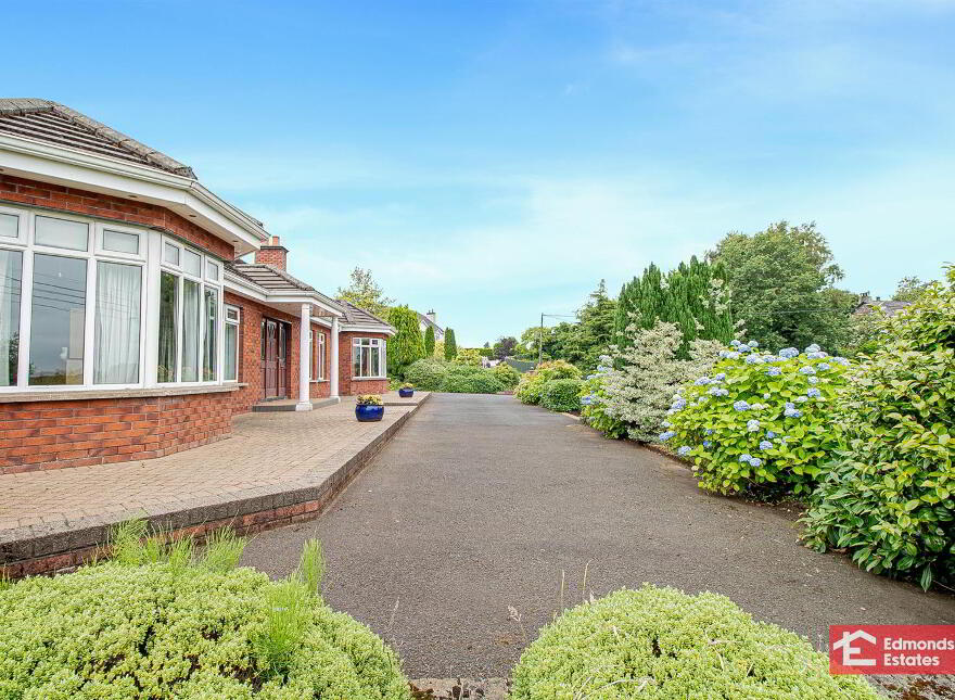 27 Dreen Road, Cullybackey, Ballymena, BT42 1EB