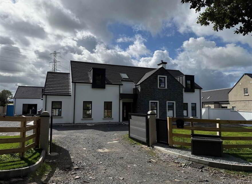 34 Windmill Road, Royal Hillsborough, BT26 6LS photo