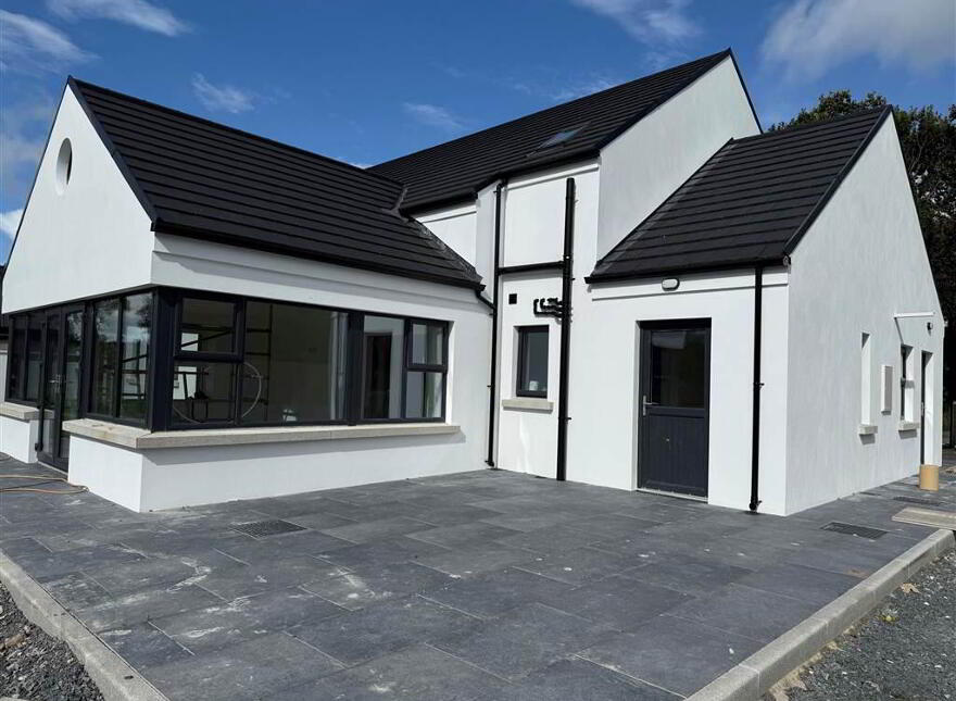 34 Windmill Road, Royal Hillsborough, BT26 6LS