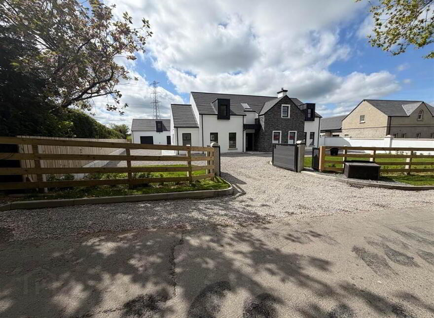 34 Windmill Road, Royal Hillsborough, BT26 6LS