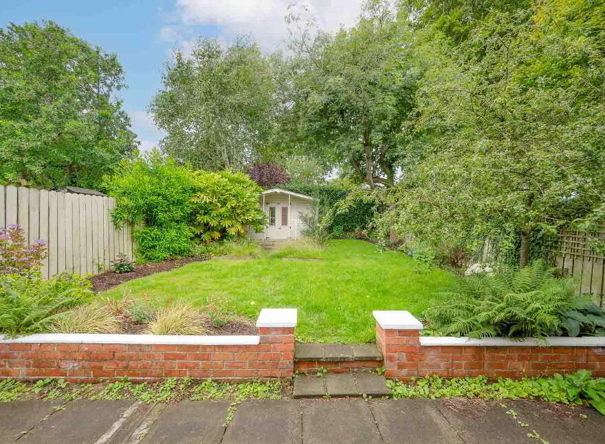 26 Cherryvalley Gardens, Belfast, BT5 6PQ