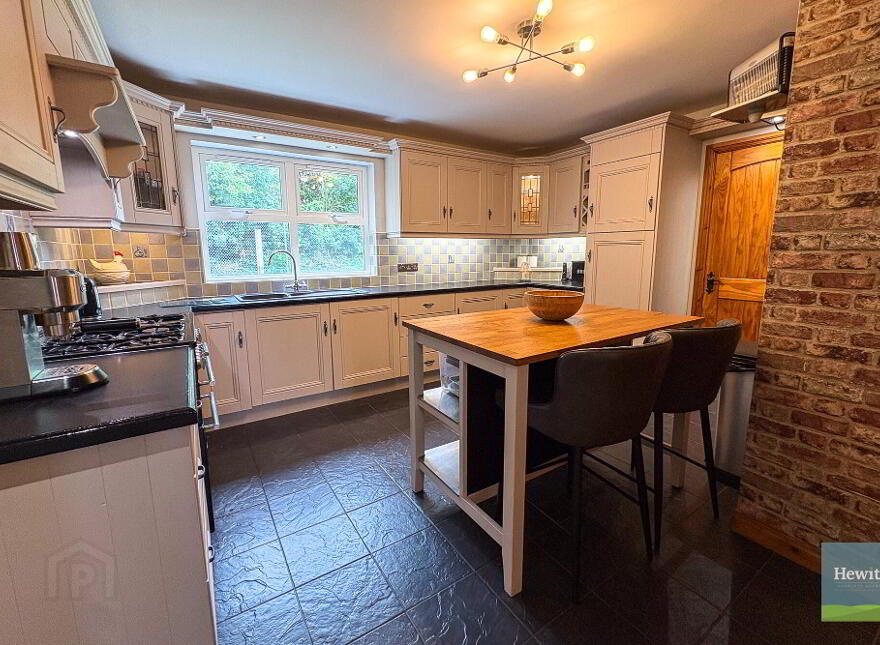 7 Eden Court, Markethill, BT60 1LH