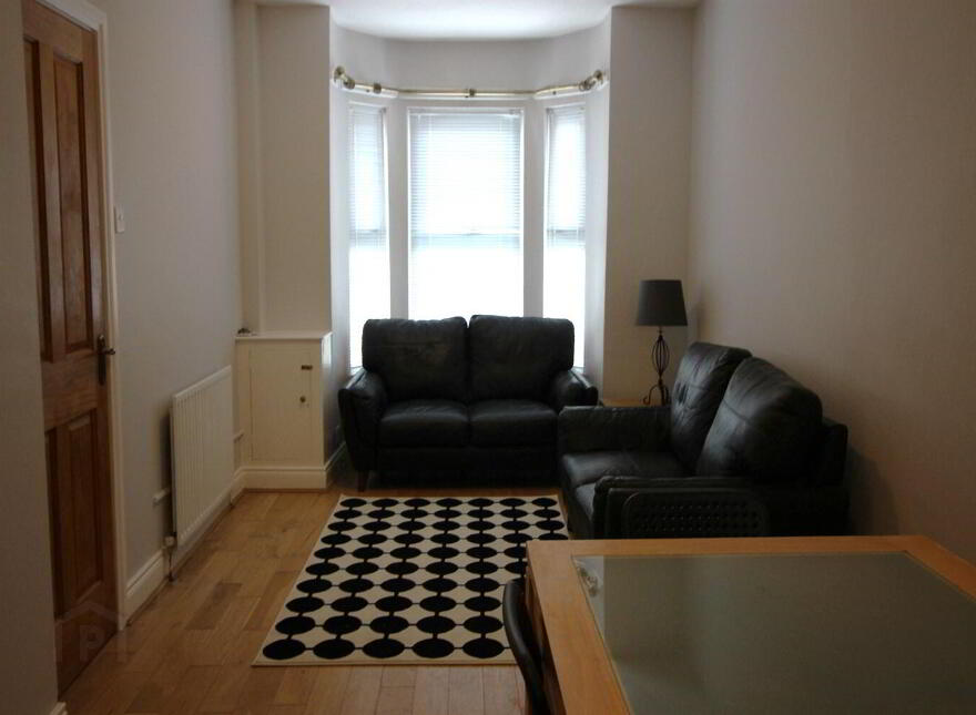37 Brookland Street, Belfast, BT9 7FZ