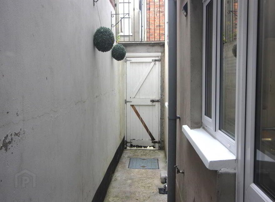 37 Brookland Street, Belfast, BT9 7FZ