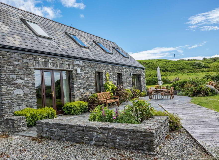 The Stone House, Rossbrin, Schull, P81R827