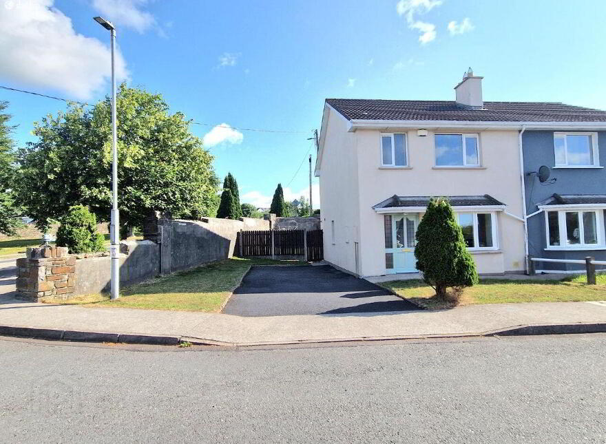 7 Ard Na Corann, Broomfield, Midleton photo