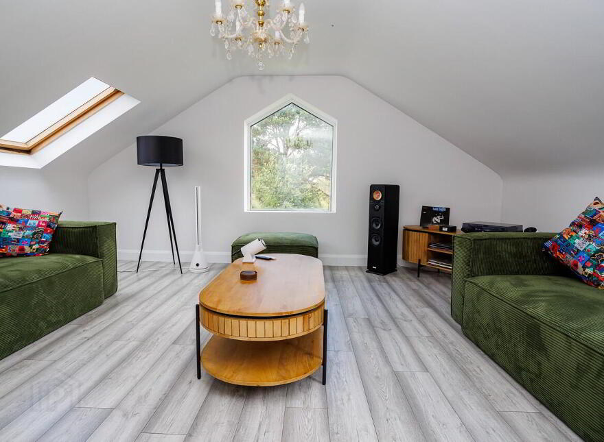 For Sale - Inchiboy, Mastergreehy, Mastergeehy, V23NA49