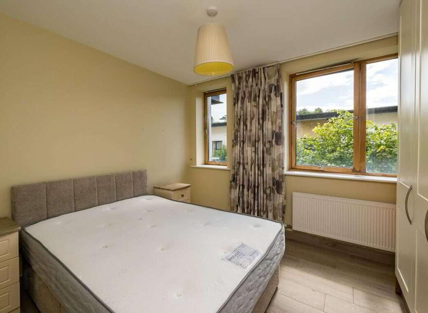 68 Academy Square, Co. Meath 68 Academy Square, Navan Meath, C15HW28
