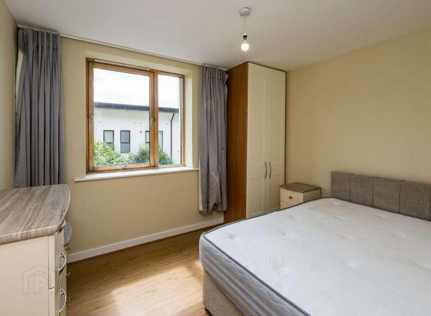 68 Academy Square, Co. Meath 68 Academy Square, Navan Meath, C15HW28