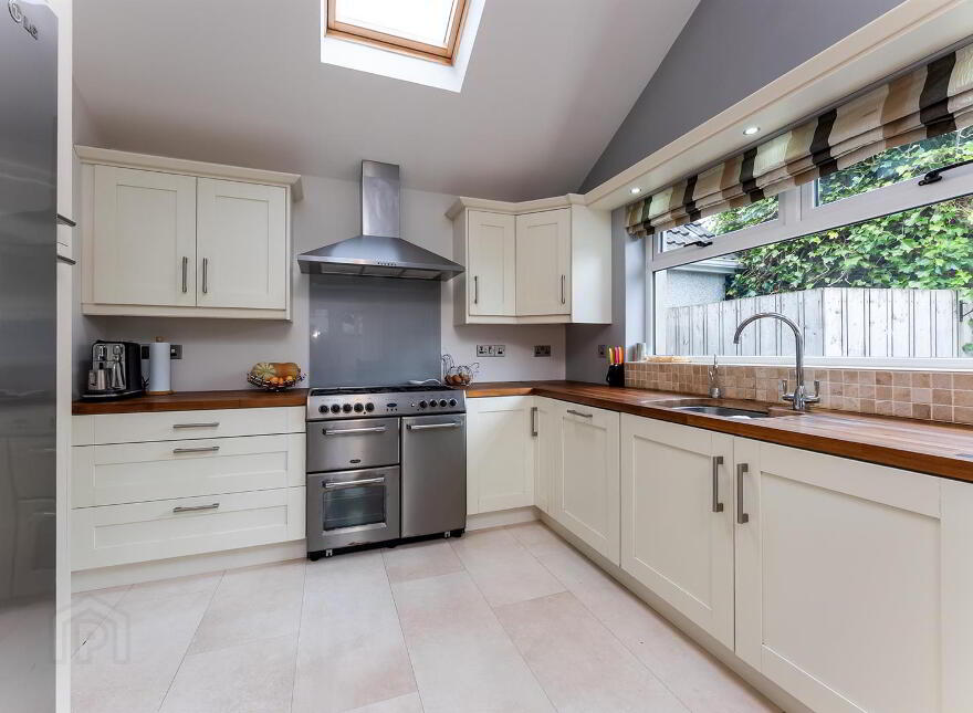 1 George Court, Ballynure, Ballyclare, BT39 9TL