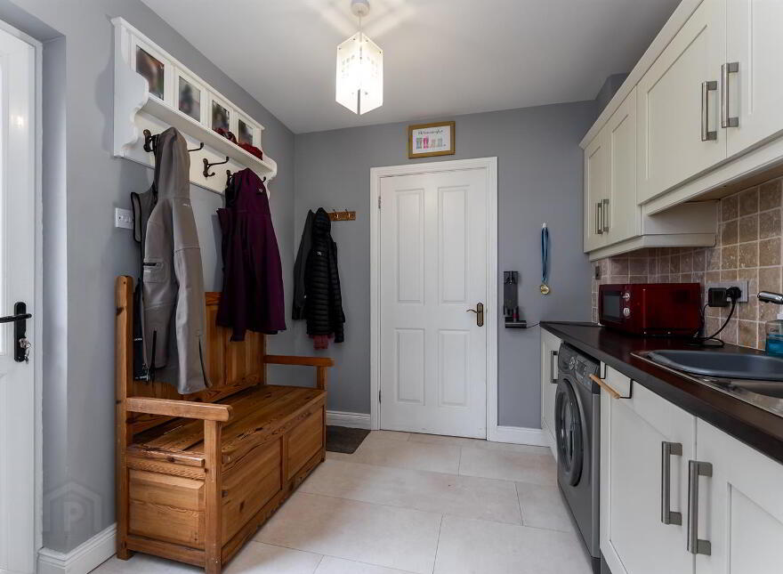 1 George Court, Ballynure, Ballyclare, BT39 9TL
