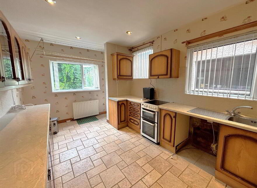 10 Alexandra Gardens, Belfast, BT15 3LJ