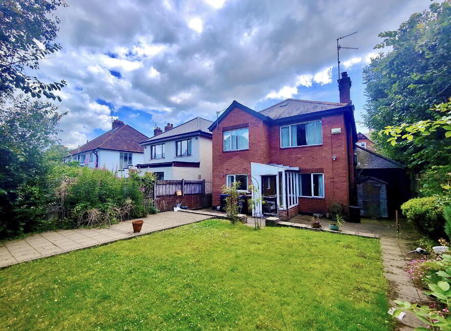 10 Alexandra Gardens, Belfast, BT15 3LJ