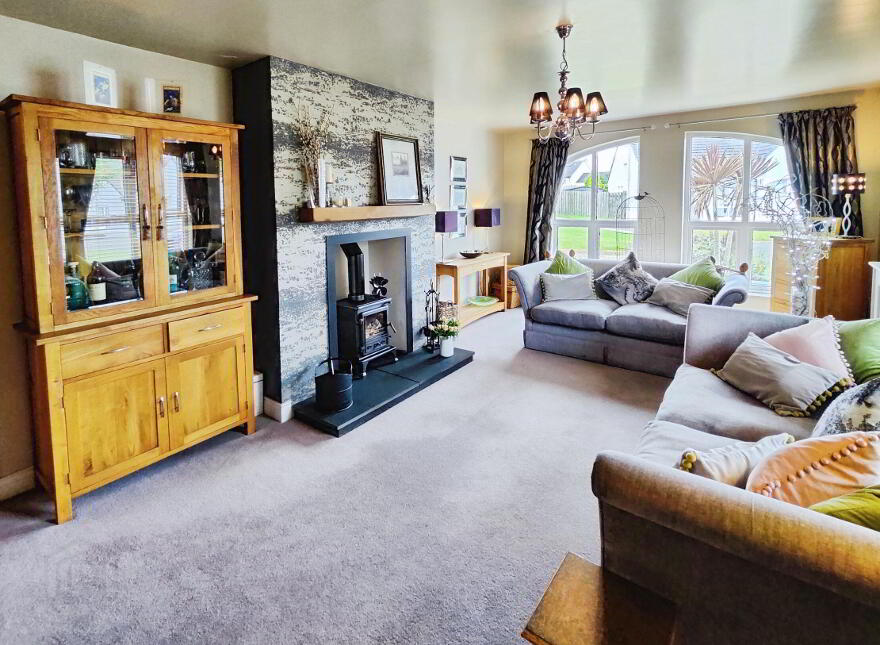 19 Magheraboy Drive, Portrush, BT56 8GP