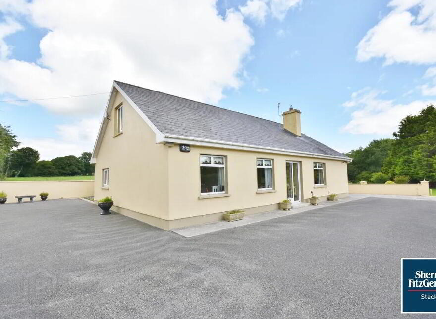 Gortroe, Castletown, Kilmallock, V35V320 photo
